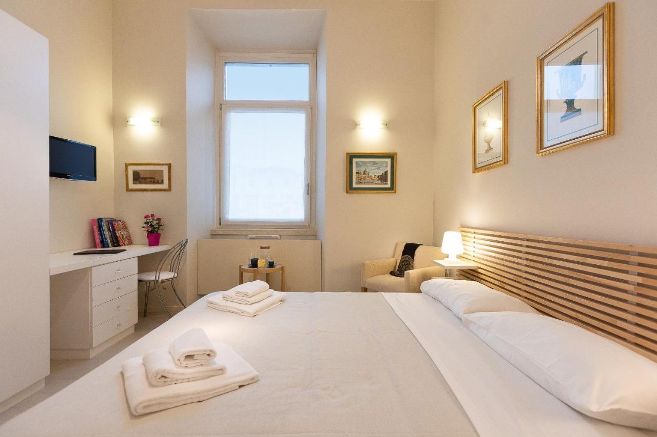 Amazing Via Nazionale 3 Appartement Rome Buitenkant foto