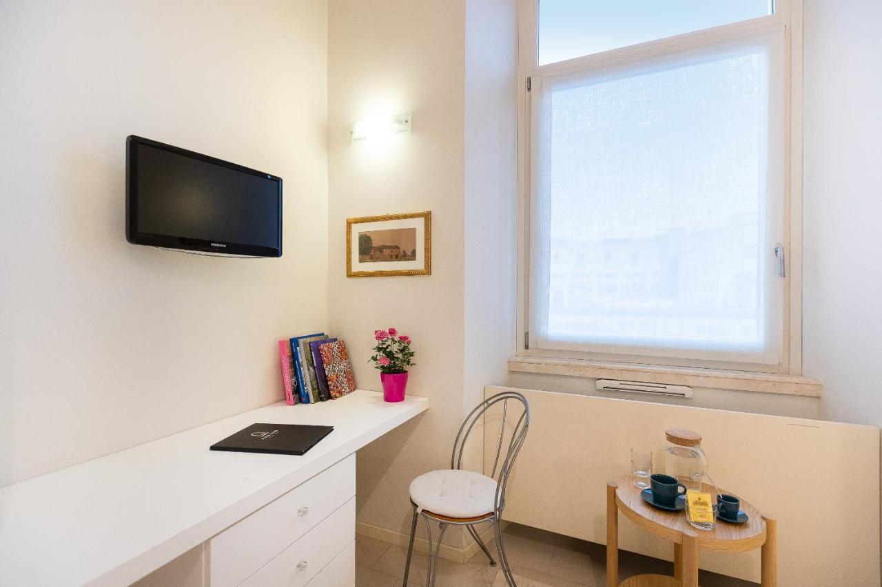 Amazing Via Nazionale 3 Appartement Rome Buitenkant foto