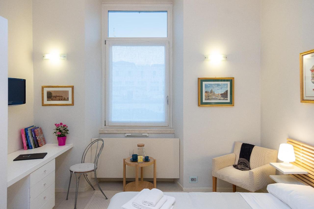 Amazing Via Nazionale 3 Appartement Rome Buitenkant foto